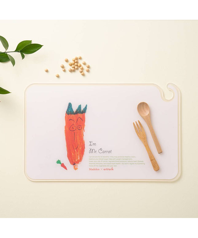MADELEN Artfarm Cutting Board (Carrot & Horse, Medium)